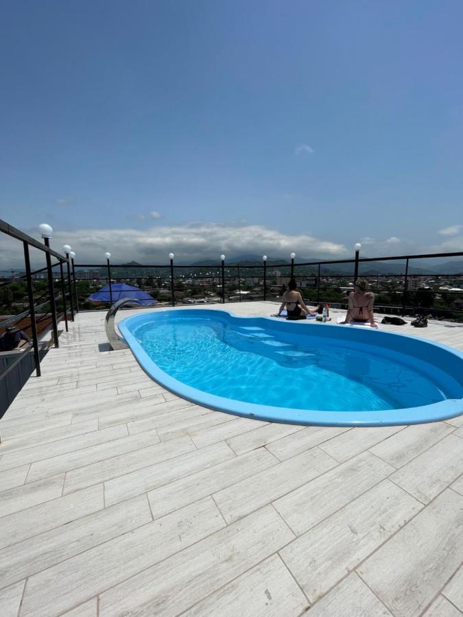 Hotel Royal Georgia Batumi Bagian luar foto