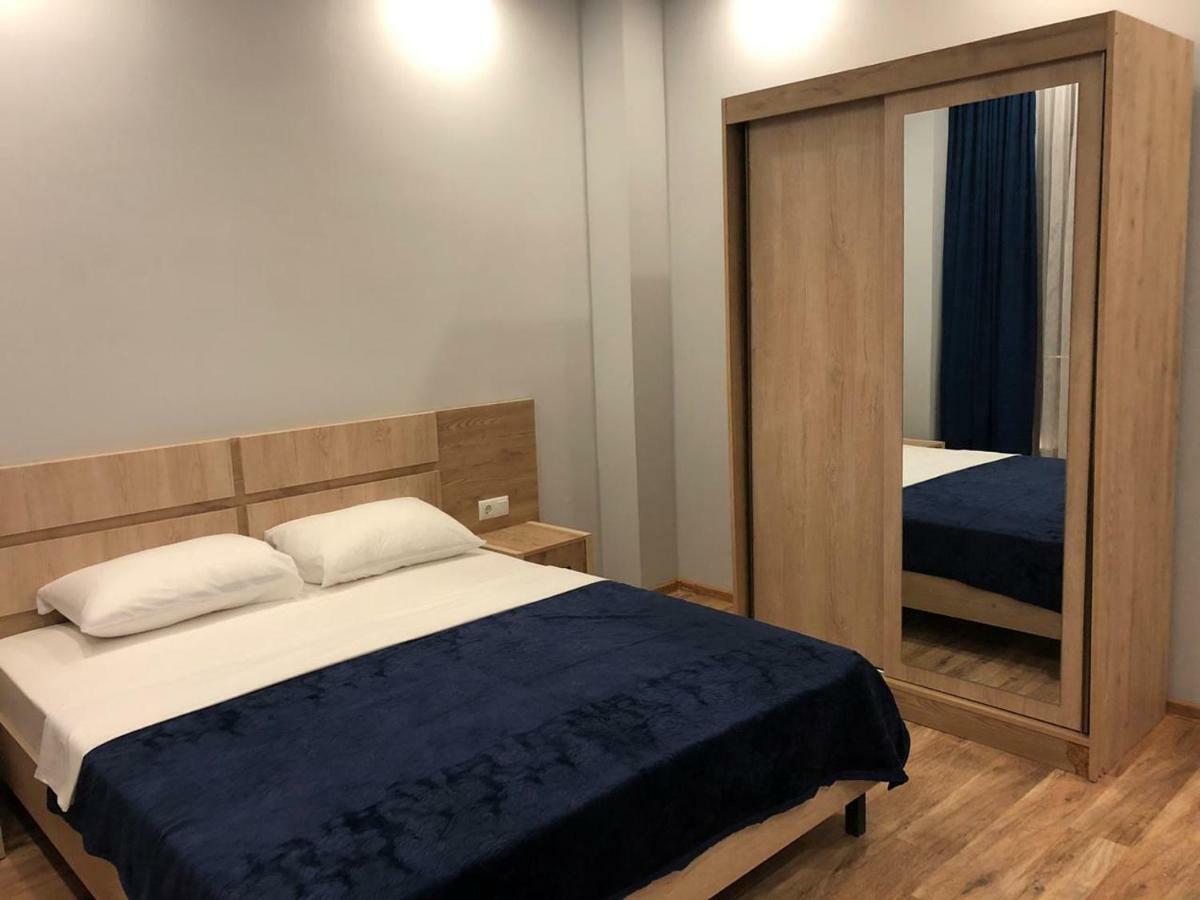 Hotel Royal Georgia Batumi Bagian luar foto