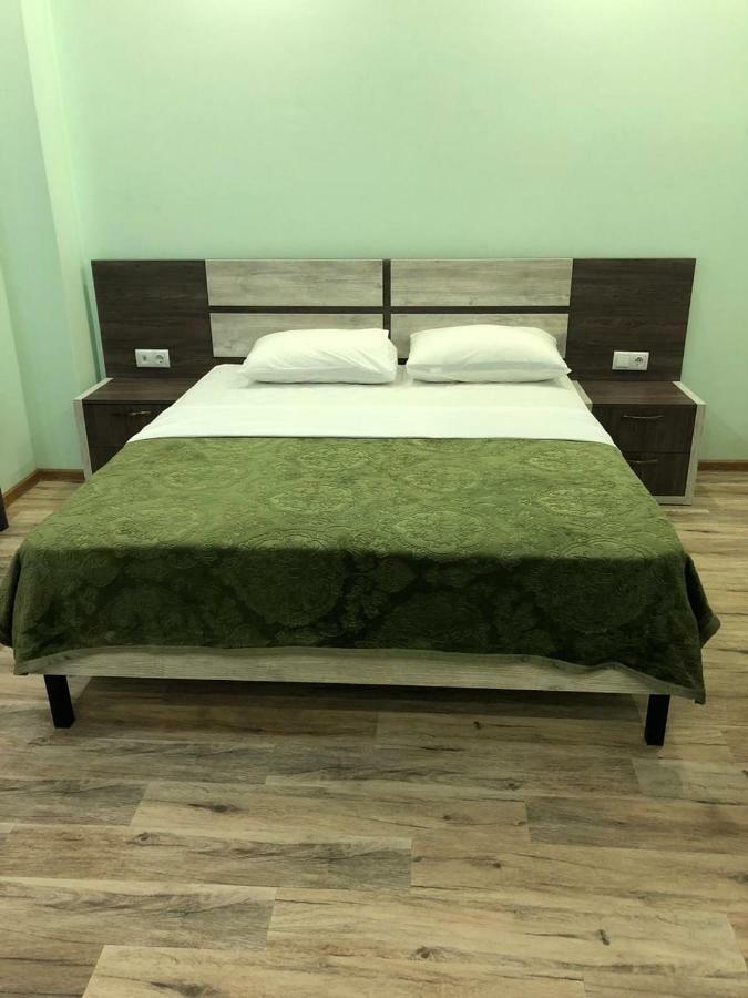 Hotel Royal Georgia Batumi Bagian luar foto