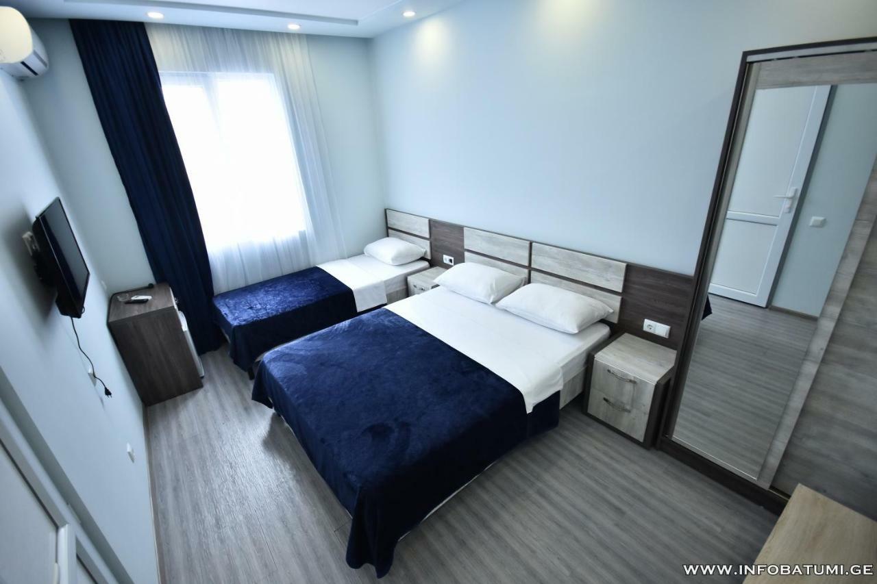 Hotel Royal Georgia Batumi Bagian luar foto
