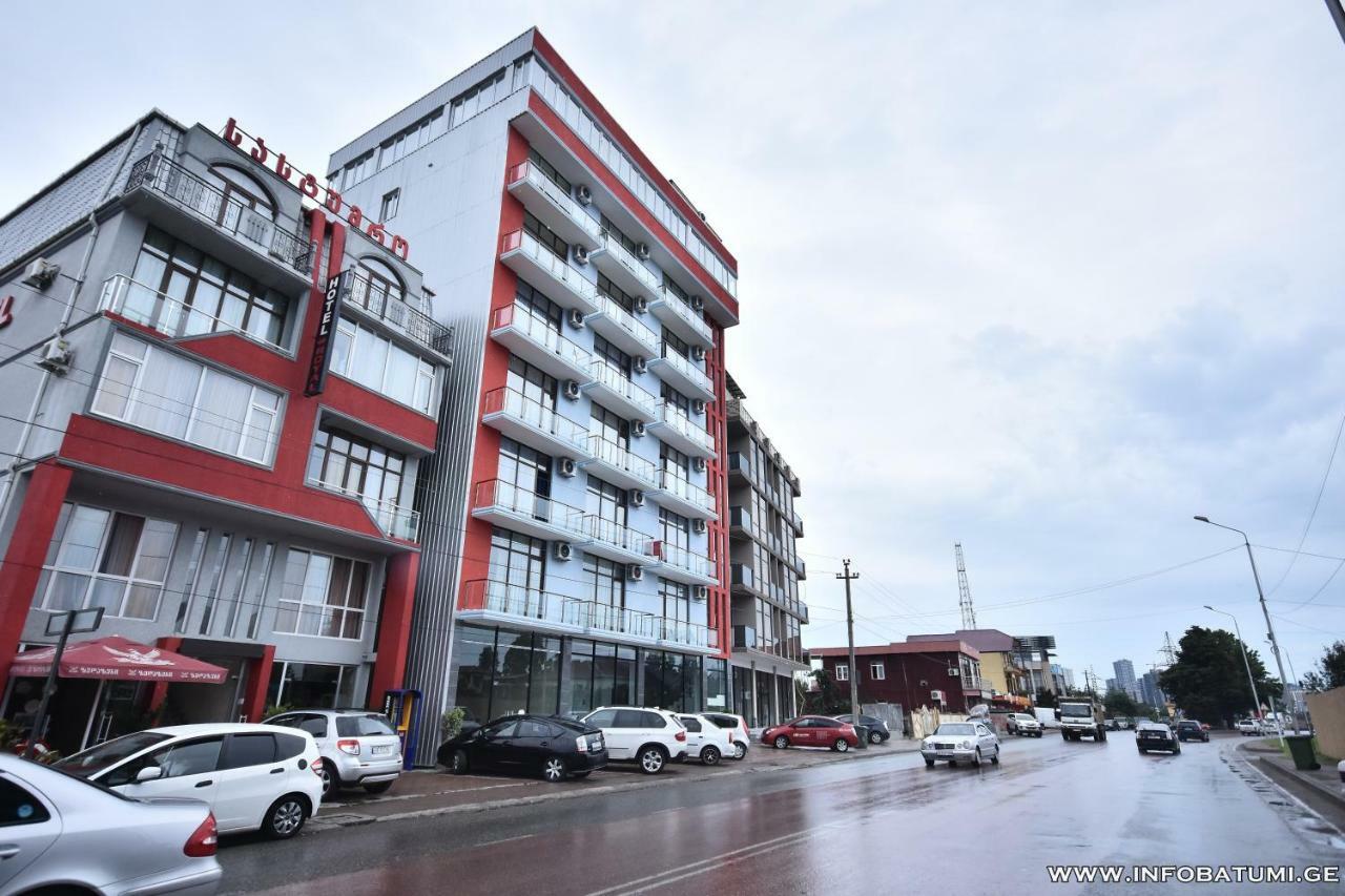 Hotel Royal Georgia Batumi Bagian luar foto