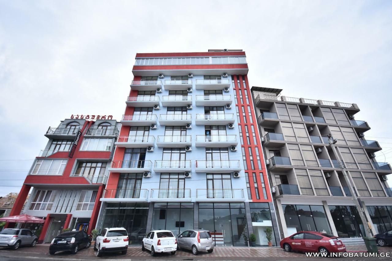 Hotel Royal Georgia Batumi Bagian luar foto